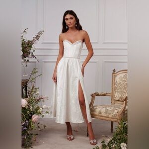 V. Chapman White Strapless Wedding Dress